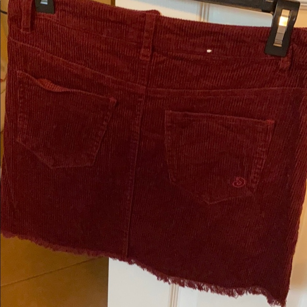 Mini skirt - Picture 3 of 3